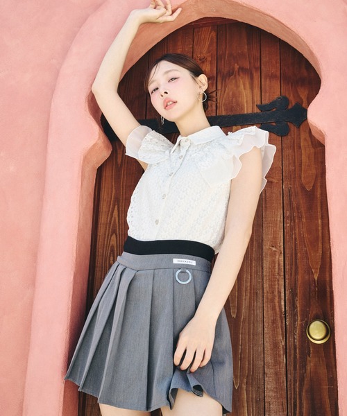 REDYAZEL（レディアゼル）の「ラメレースフリルスリーブブラウス（シャツ/ブラウス・レディース・ブラック/ダークブラウン/オフホワイト・FREE）」の4枚目の写真