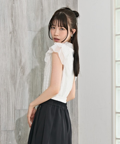 REDYAZEL（レディアゼル）の「ラメレースフリルスリーブブラウス（シャツ/ブラウス・レディース・ブラック/ダークブラウン/オフホワイト・FREE）」の8枚目の写真