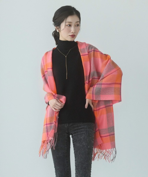 sankyo shokai(サンキョウショウカイ)の「カシミヤ100% マフラー ストール チェック柄(マフラー・レディース・ピンク/イエロー/キャメル・FREE)」の8枚目の写真
