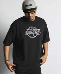 The DUFFER of ST.GEORGE（ザダファーオブセントジョージ）の「NBA「LOS ANGELS LAKERS」：NBA別注 ロサンゼルスレイカーズ Tシャツ（Tシャツ/カットソー）」
