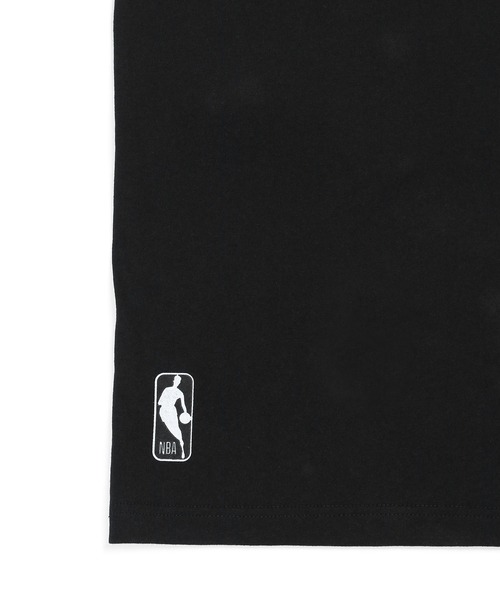 The DUFFER of ST.GEORGE（ザダファーオブセントジョージ）の「NBA「LOS ANGELS LAKERS」：NBA別注 ロサンゼルスレイカーズ Tシャツ（Tシャツ/カットソー・メンズ・ブラック・SMALL/MEDIUM/LARGE）」の13枚目の写真