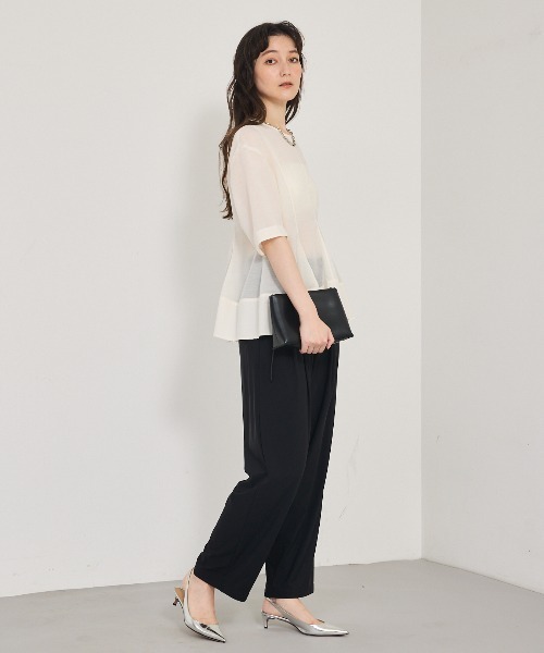 qualite（カリテ）の「【上品な透け感】カーヴィングブラウス/シアーシャツ/シアーブラウス/夏服/オフィスカジュアル（シャツ/ブラウス・レディース・オフホワイト/ブルー/カーキ・フリー）」の12枚目の写真