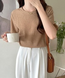ラフなのに上品な半袖トップス