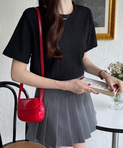 maison de LATIR（メゾンドラティール）の「ラフなのに上品な半袖トップス（Tシャツ/カットソー・レディース・ライトブラウン/ブラック/ホワイト・FREE）」の8枚目の写真