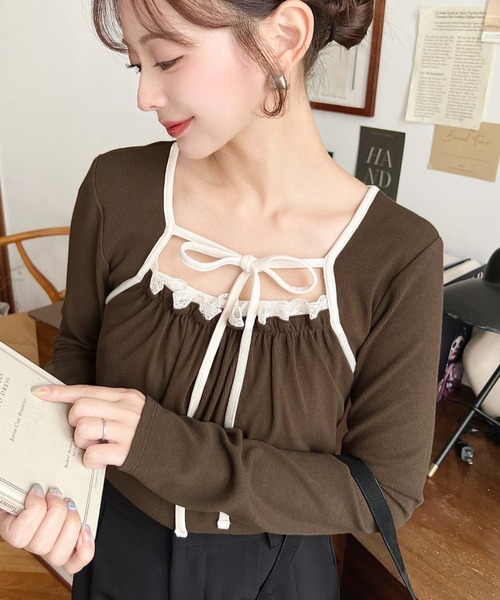 moment+(モーメントプラス)の「レイヤードデザインデコルテリボン長袖リブカットソートップス(Tシャツ/カットソー・レディース・ネイビー/ブラウン/ブラック/チャコールグレー/アイボリー/ホワイト系その他/ブラック系その他・M/L)」の8枚目の写真