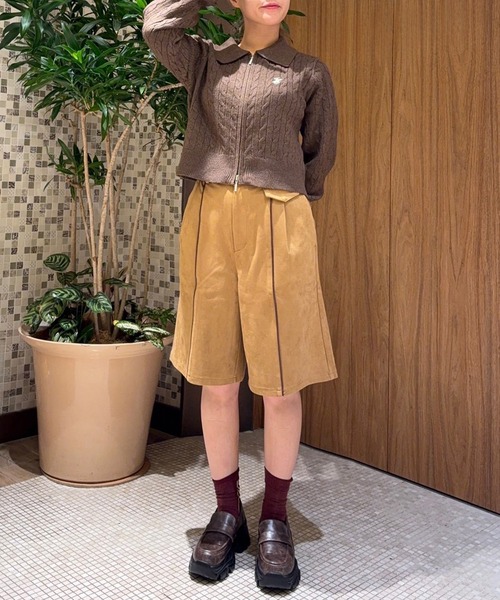 NICOLE CLUB(ニコル クラブ)の「パイピングハーフパンツ(その他パンツ・レディース・チャコール/ベージュ/キャメル・MEDIUM)」の17枚目の写真