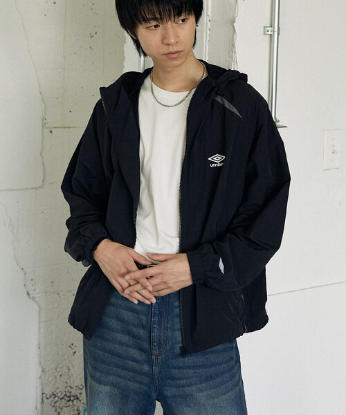 PUBLUX別注ナイロンフーディージャケット トップスのみ　アンブロ セール】TECH HOODIE/テックナイロンフーディー/UMBRO別注(限定 NYLON ウォーキング・ランニングウェア