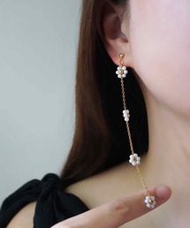 saran jewelry /4つのお花 スーパーロング チェーン ピアス