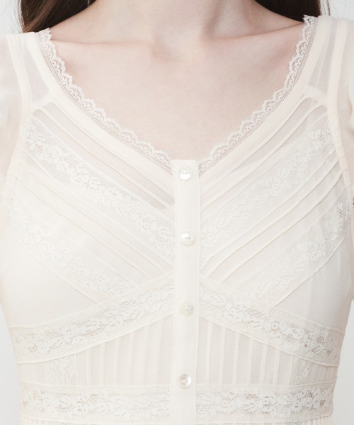 ME COUTURE（ミークチュール）の「シフォンレースピンタックワンピース（ワンピース・レディース・アイボリー/ピンク・1/0/00）」の3枚目の写真