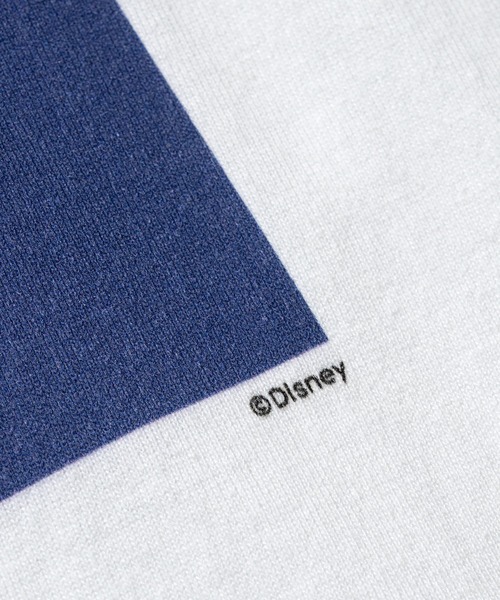 Disney(ディズニー)の「Mickey Mouse / T-shirt Designed by KYNE(Tシャツ/カットソー・メンズ・ホワイト/ブラック・XX-LARGE/X-LARGE/LARGE/MEDIUM)」の3枚目の写真