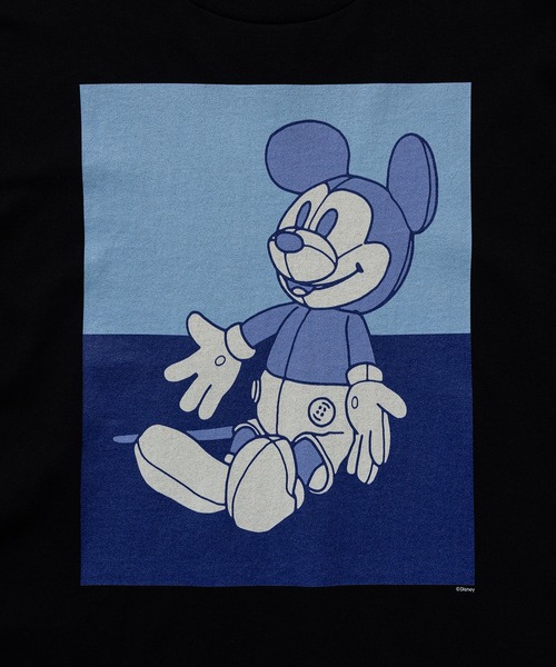 Disney(ディズニー)の「Mickey Mouse / T-shirt Designed by KYNE(Tシャツ/カットソー・メンズ・ホワイト/ブラック・XX-LARGE/X-LARGE/LARGE/MEDIUM)」の13枚目の写真