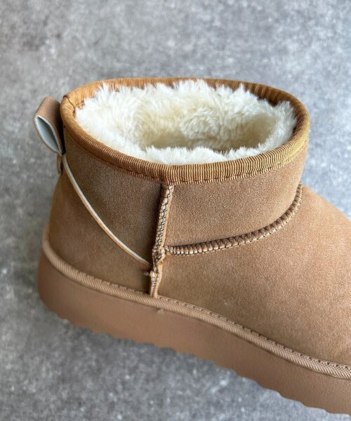 CPCM(シーピーシーエム)の「厚底ムートンブーツ(ブーツ・レディース・ブラック/キャメル・MEDIUM/LARGE/SMALL)」の16枚目の写真