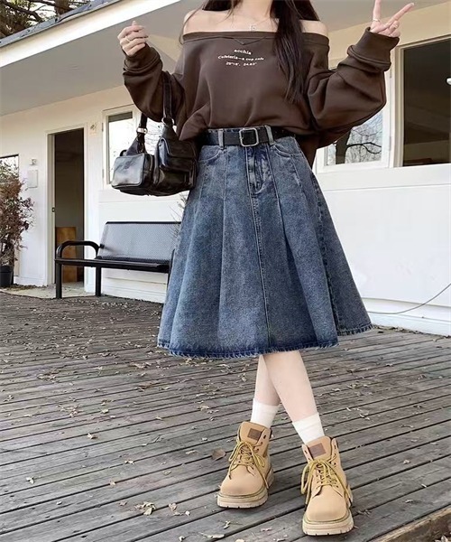 FREE STYLISTS（フリー スタイリスト）の「タックデザインミディ丈デニムスカート（デニムスカート・レディース・ブルー・L/XXL/S）」の6枚目の写真