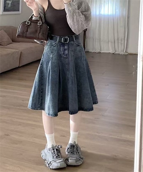 FREE STYLISTS（フリー スタイリスト）の「タックデザインミディ丈デニムスカート（デニムスカート・レディース・ブルー・L/XXL/S）」の8枚目の写真
