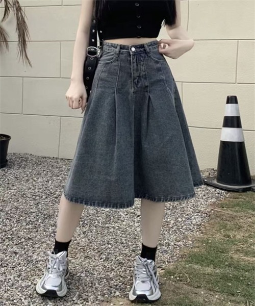 FREE STYLISTS（フリー スタイリスト）の「タックデザインミディ丈デニムスカート（デニムスカート・レディース・ブルー・L/XXL/S）」の3枚目の写真