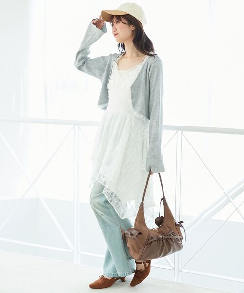 MAJESTIC LEGON（マジェスティックレゴン）の「レースフリルカーディガン（カーディガン/ボレロ・レディース・ボルドー/ピンク/アイボリー/ブラック/グレー・MEDIUM）」の8枚目の写真