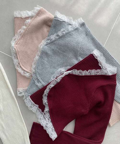 MAJESTIC LEGON（マジェスティックレゴン）の「レースフリルカーディガン（カーディガン/ボレロ・レディース・ボルドー/ピンク/アイボリー/ブラック/グレー・MEDIUM）」の21枚目の写真