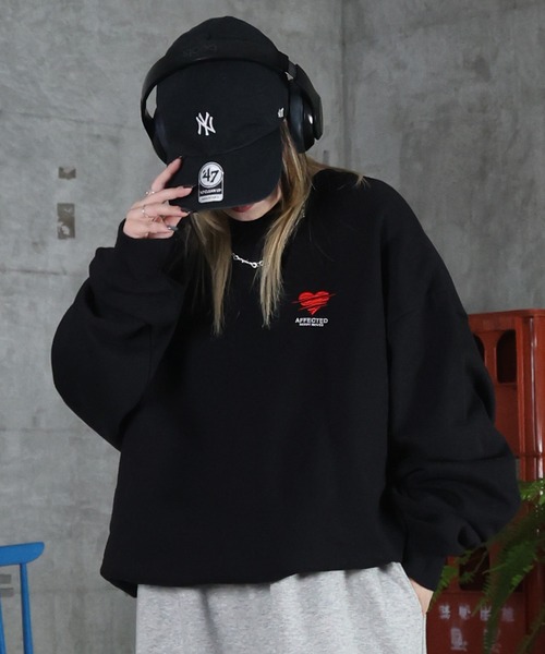 ILL'S（イルズ）の「裏起毛 ハートワンポイント刺繍クルーネックスウェット メンズ レディース ユニセックス（スウェット・メンズ・パープル/ホワイト/ブラック・M/L）」の11枚目の写真