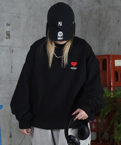 ILL'S（イルズ）の「裏起毛 ハートワンポイント刺繍クルーネックスウェット メンズ レディース ユニセックス（スウェット・メンズ・パープル/ホワイト/ブラック・M/L）」の13枚目の写真