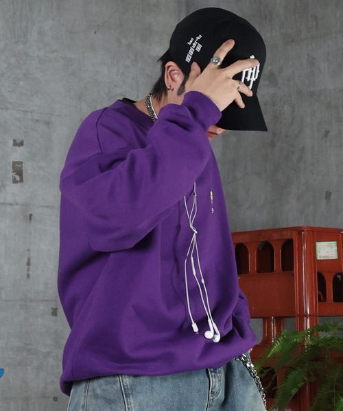 ILL'S（イルズ）の「裏起毛 ハートワンポイント刺繍クルーネックスウェット メンズ レディース ユニセックス（スウェット・メンズ・パープル/ホワイト/ブラック・M/L）」の20枚目の写真