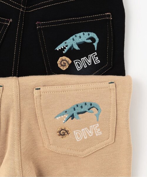 kladskap（クレードスコープ）の「【人気商品再入荷】【直営店で取り扱い無し】恐竜刺しゅうロング丈ストレートパンツ（その他パンツ・キッズ・ブラック/ベージュ・90cm/120cm/110cm/100cm）」の7枚目の写真
