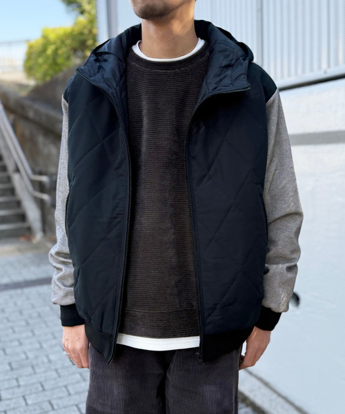 ikka(イッカ)の「【芸能人着用】sorona(R)ブロックスコンビパーカー(ブルゾン・メンズ・ブラック/グレー/ネイビー・M/L/XL/S)」の4枚目の写真