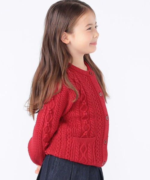 SHIPS(シップス)の「SHIPS KIDS:100~130cm /〈洗濯機可能〉ケーブル ニット ポンポン カーディガン(カーディガン/ボレロ・キッズ・オフホワイト/レッド・100/110/120/130)」の6枚目の写真