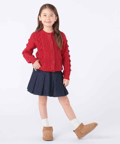 SHIPS(シップス)の「SHIPS KIDS:100~130cm /〈洗濯機可能〉ケーブル ニット ポンポン カーディガン(カーディガン/ボレロ・キッズ・オフホワイト/レッド・100/110/120/130)」の8枚目の写真