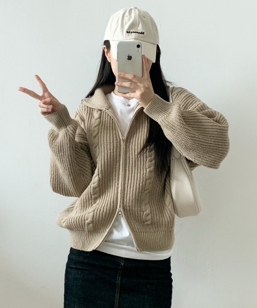 VIVID LADY（ビビッドレディー）の「ダブルジップ ケーブル編みニットカーディガン（ニット/セーター・レディース・カーキ/ワイン/チャコールグレー/クリーム/ベージュ・FREE）」の14枚目の写真