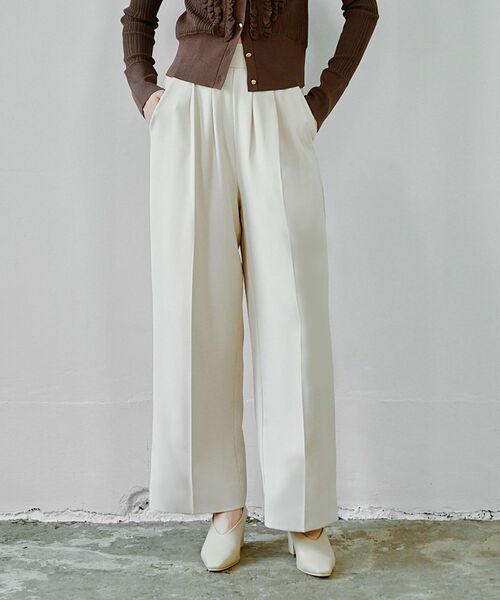 cle blatt(クレブラット)の「タックストレートパンツ(その他パンツ・レディース・ミント/アイボリー/ブラック・SMALL/MEDIUM)」の6枚目の写真