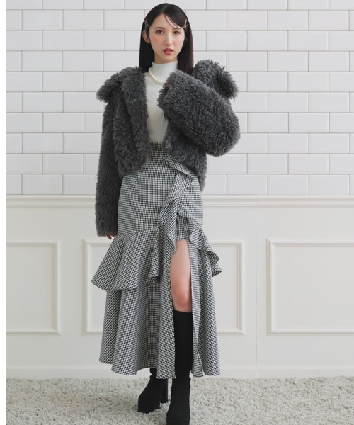 rienda（リエンダ）の「ショート丈フェイクプードルファーブルゾン 秋服（ブルゾン・レディース・ライトベージュ/ダークグレー・SMALL/MEDIUM）」の18枚目の写真