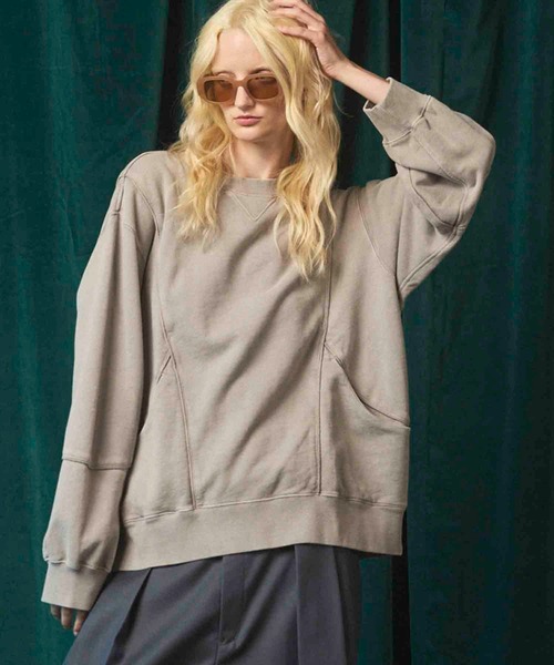 MAISON SPECIAL(メゾンスペシャル)の「《UNISEX》Piping Switching Prime-Over Pigment-dye Sweatshirt/パイピング切り替えプライムオーバーピグメントダイスウェット【MAISON SPECIAL/メゾンスペシャル】(スウェット・メンズ・ピンク/ブルー/パープル/グレー/ブラック・1/2/0)」の2枚目の写真