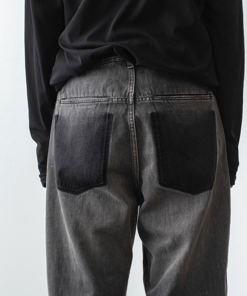 ATTACHMENT(アタッチメント)の「11OZ デニム ワイドジーンズ / 11OZ DENIM WIDE JEANS(デニムパンツ・メンズ・ブラック/ライトインディゴブルー・3/2/1/4)」の19枚目の写真