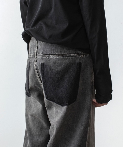 ATTACHMENT(アタッチメント)の「11OZ デニム ワイドジーンズ / 11OZ DENIM WIDE JEANS(デニムパンツ・メンズ・ブラック/ライトインディゴブルー・3/2/1/4)」の20枚目の写真