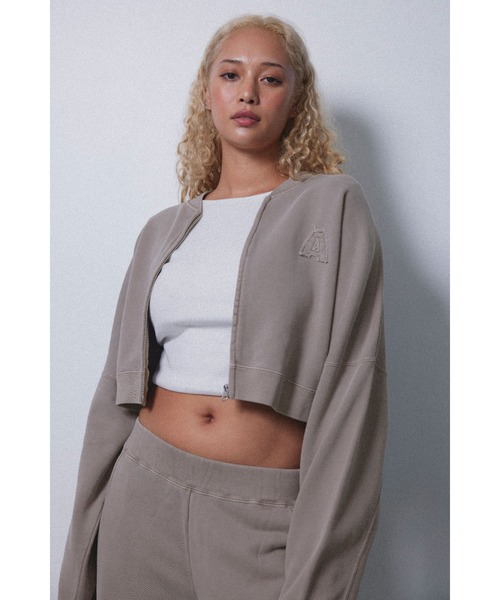 ALEXIA STAM（アリシアスタン）の「Wellness Logo Pigment Cropped Sweat Blouson /ピグメントZIPスウェットトップス（スウェット・レディース・ブルー/チャコールグレー/ブラウン・FREE）」の9枚目の写真