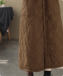 I.O.E（アイオイ）の「冬のひだまりスカート（スカート）」