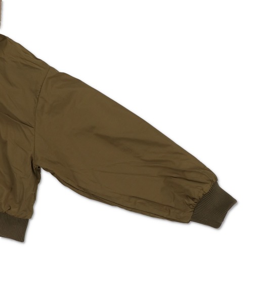 SPINNS（スピンズ）の「【2WAY】ふわもこ×MA-1！リバーシブルあったかブルゾン（ブルゾン・レディース・ブラック/カーキ/アイボリー・ONESIZE）」の13枚目の写真