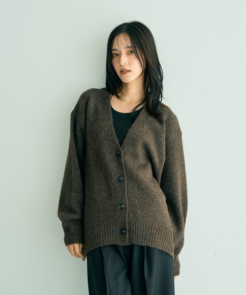 YECCA VECCA（イェッカヴェッカ）の「ミドル丈Vネックカーディガン（カーディガン/ボレロ・レディース・ライトグレー/ブラウン/グリーン系その他3・FREE）」の5枚目の写真