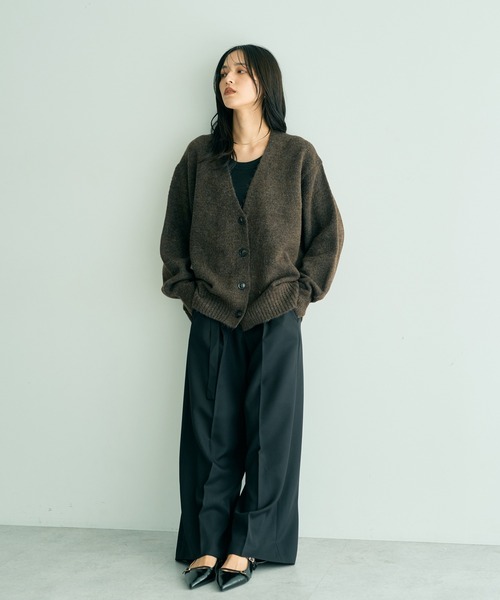 YECCA VECCA（イェッカヴェッカ）の「ミドル丈Vネックカーディガン（カーディガン/ボレロ・レディース・ライトグレー/ブラウン/グリーン系その他3・FREE）」の10枚目の写真