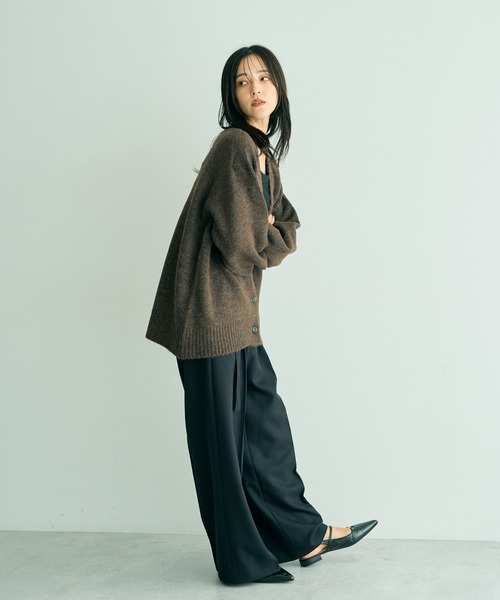 YECCA VECCA（イェッカヴェッカ）の「ミドル丈Vネックカーディガン（カーディガン/ボレロ・レディース・ライトグレー/ブラウン/グリーン系その他3・FREE）」の12枚目の写真