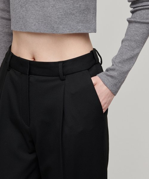 MUSINSA STANDARD WOMAN（ムシンサスタンダードウーマン）の「ウィメンズヘビーウェイト裏起毛ルーズテーパードヒドゥンバンディングスラックス[ブラック]（スラックス・レディース・その他・30/24/25/26/27/28/29）」の4枚目の写真