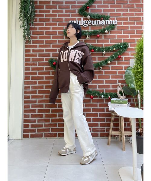 MUSINSA STANDARD WOMAN(ムシンサスタンダードウーマン)の「レディースリラックスラウンジスウェットパンツ【クリーム】(スウェットパンツ・レディース・その他・SMALL/MEDIUM/LARGE/X-SMALL)」の11枚目の写真