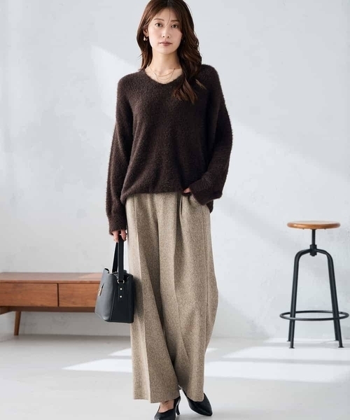 a.v.v(アーヴェヴェ)の「【マシンウォッシャブル/雑誌InRed(宝島社)12月号掲載】ツイード調ワイドパンツ(その他パンツ・レディース・チャコールグレー/ベージュ・36/40/38)」の16枚目の写真