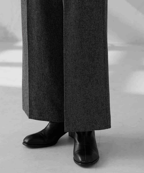 a.v.v(アーヴェヴェ)の「【マシンウォッシャブル/雑誌InRed(宝島社)12月号掲載】ツイード調ワイドパンツ(その他パンツ・レディース・チャコールグレー/ベージュ・36/40/38)」の11枚目の写真