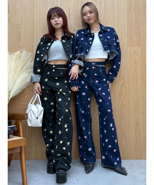 EVRIS(エヴリス)の「Embroideryデニムブルゾン【セットアップ着用可能】(デニムジャケット・レディース・ブラック/インディゴブルー・FREE)」の15枚目の写真