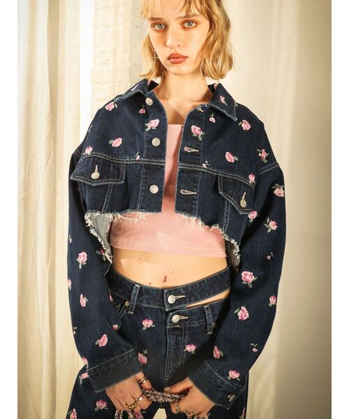 EVRIS（エヴリス）の「Embroideryデニムブルゾン【セットアップ着用可能】（デニムジャケット・レディース・ブラック/インディゴブルー・FREE）」の22枚目の写真