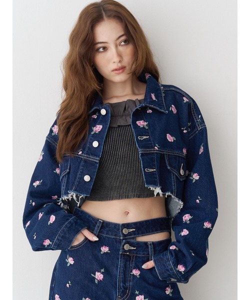 EVRIS(エヴリス)の「Embroideryデニムブルゾン【セットアップ着用可能】(デニムジャケット・レディース・ブラック/インディゴブルー・FREE)」の2枚目の写真