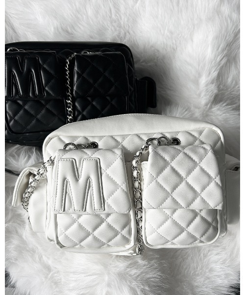 me+em select(ミームセレクト)の「【 2WAY 】Mロゴフェイクレザーキルティングチェーンショルダーバッグ / M logo fake leather quilting chain shoulder bag(ショルダーバッグ・レディース・ホワイト/ブラック・FREE)」の16枚目の写真