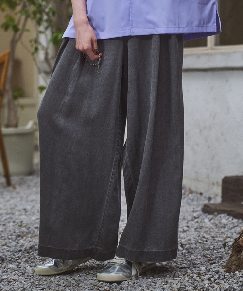CASPER JOHN（キャスパージョン）の「Lyocell 100 baggy pants/リヨセル100バギーパンツ（その他パンツ・メンズ・ブラック/グレー・LARGE/MEDIUM/SMALL/X-SMALL）」の2枚目の写真