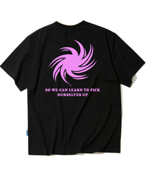 ピンクトルネード ロゴTシャツ - ブラック